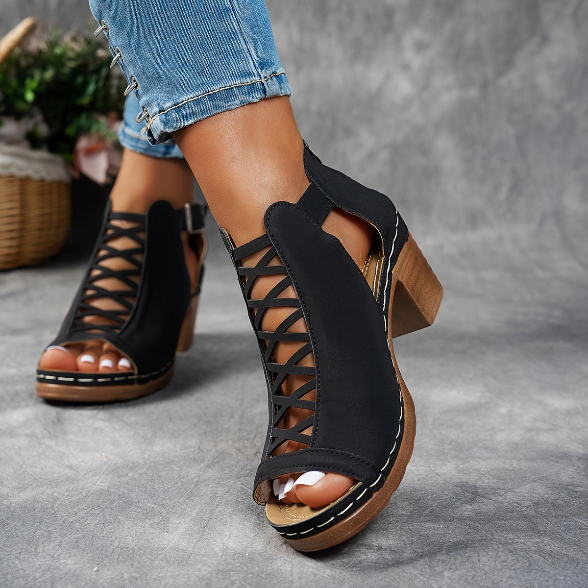 Britta | Lattice-Heel Sandaler