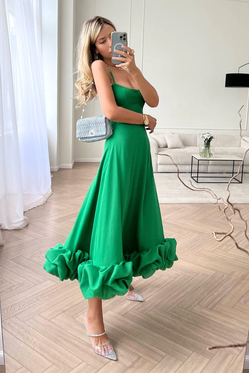 CELINE | ELEGANT FLÖDANDE KLÄNNING