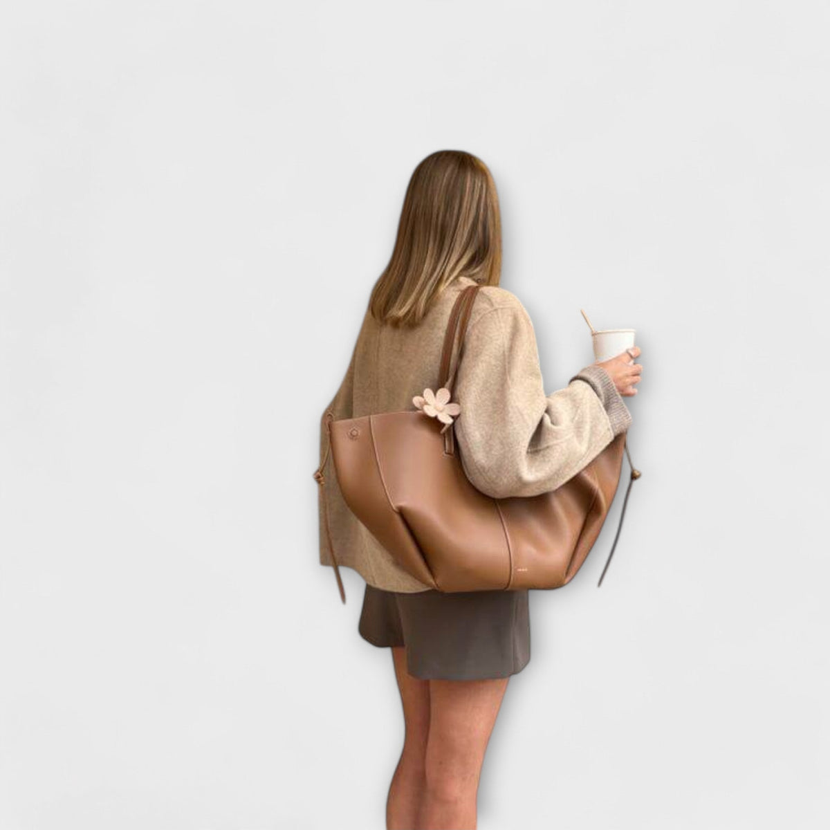 Lyvianne – Vintage Tote Bag
