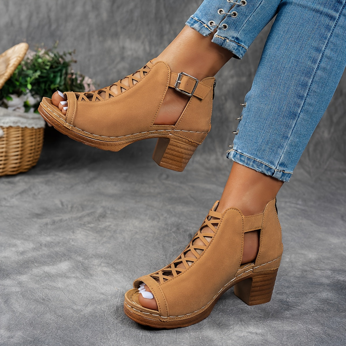 Britta | Lattice-Heel Sandaler
