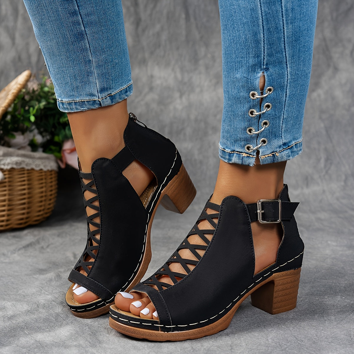 Britta | Lattice-Heel Sandaler